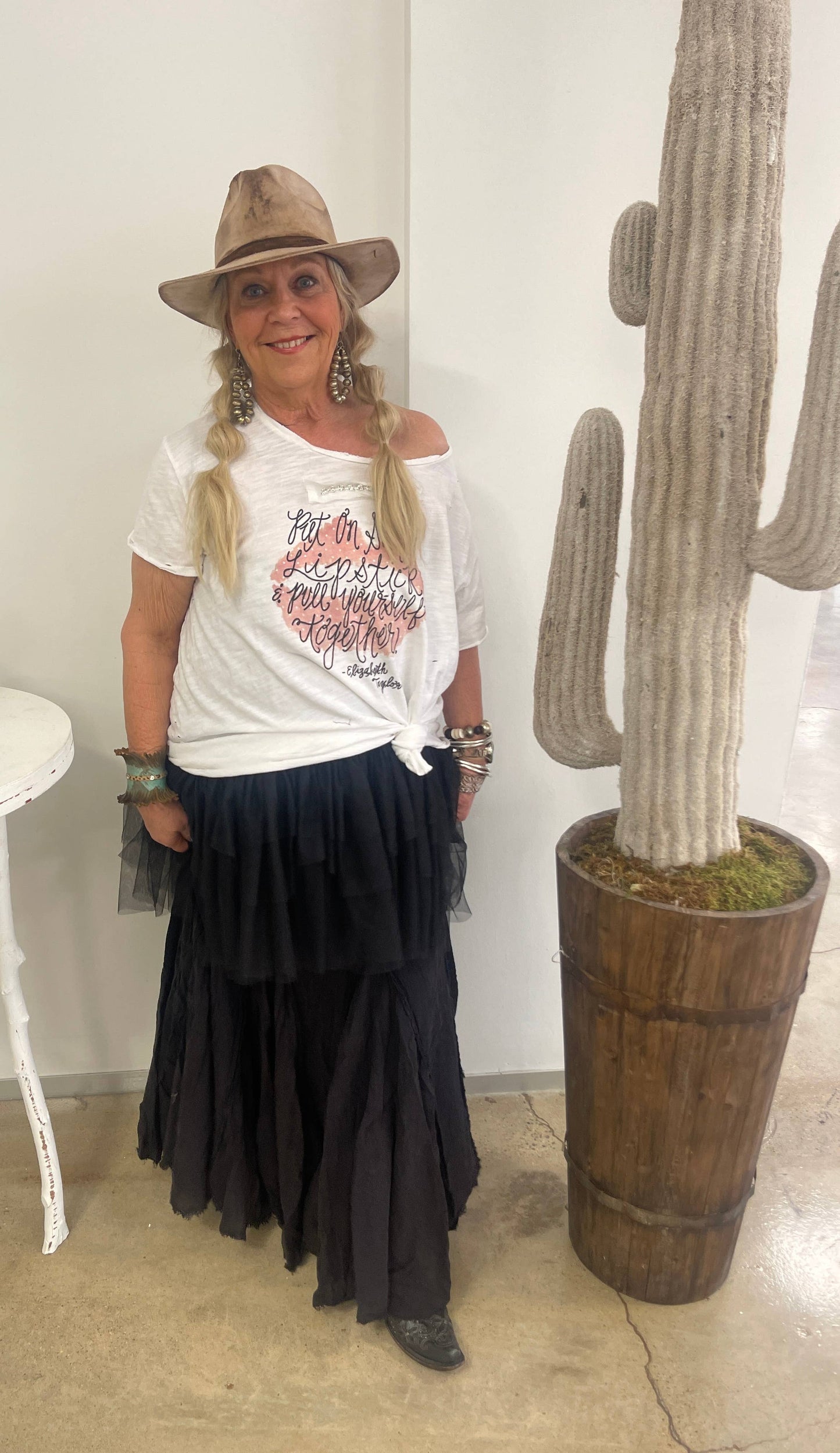 Lipstick Tattered Shirt - The Ruffled Bull Boutique