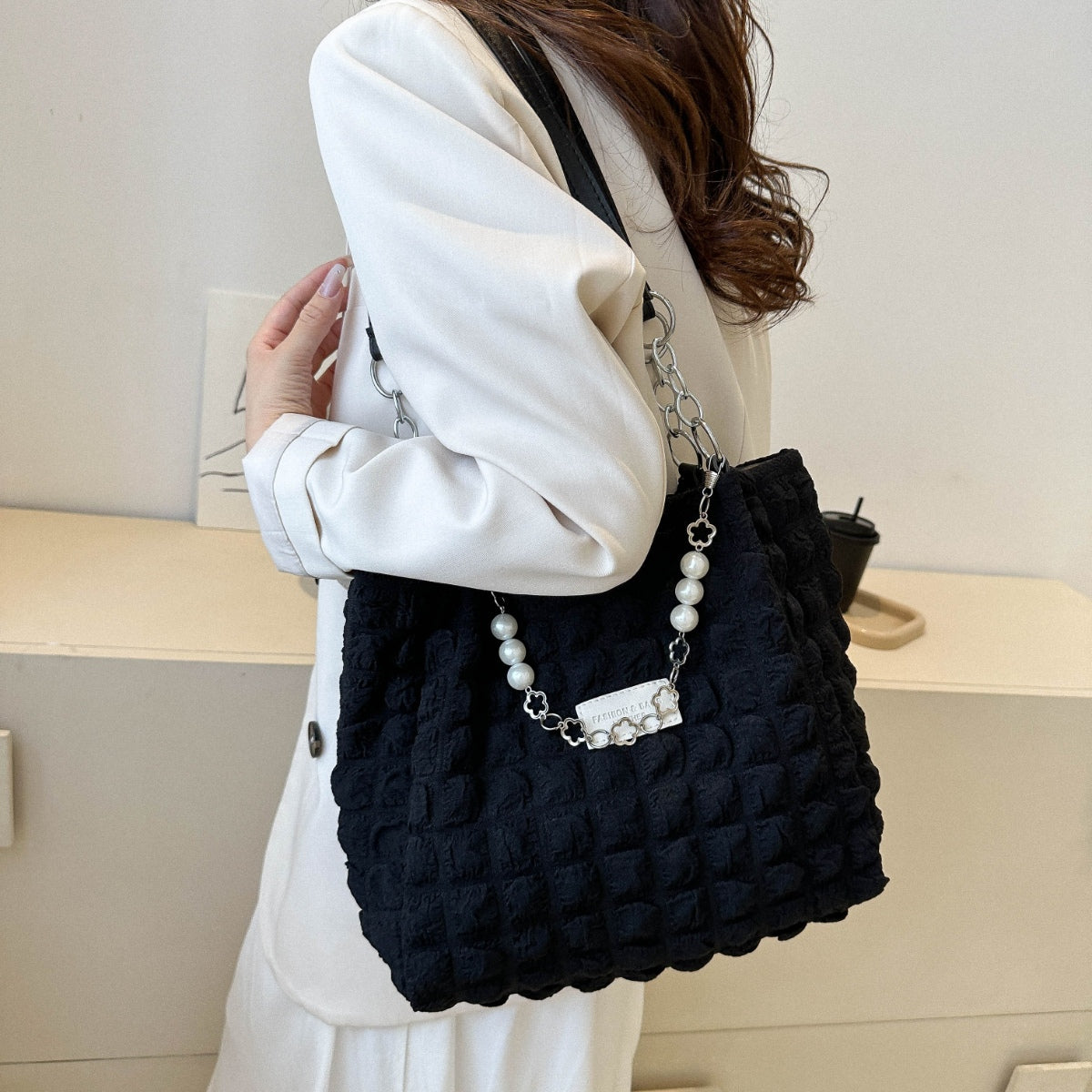 Bubble Textured Tote Bag - The Ruffled Bull Boutique