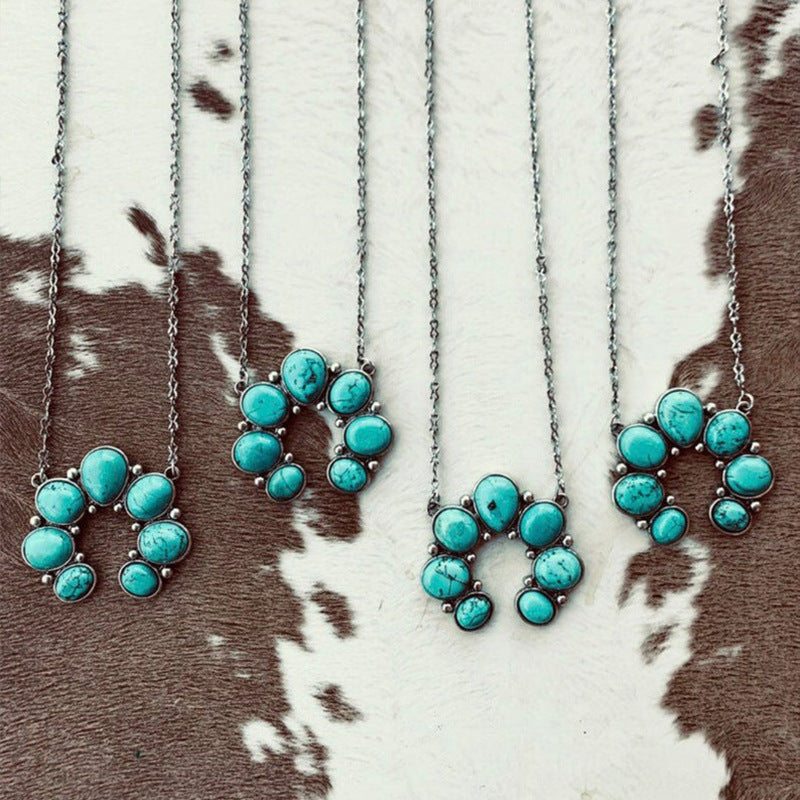 Artificial Turquoise Alloy Pendant Necklace - The Ruffled Bull Boutique