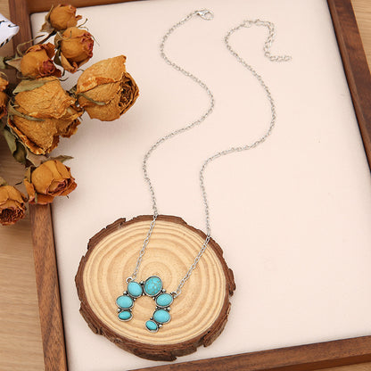 Artificial Turquoise Alloy Pendant Necklace - The Ruffled Bull Boutique