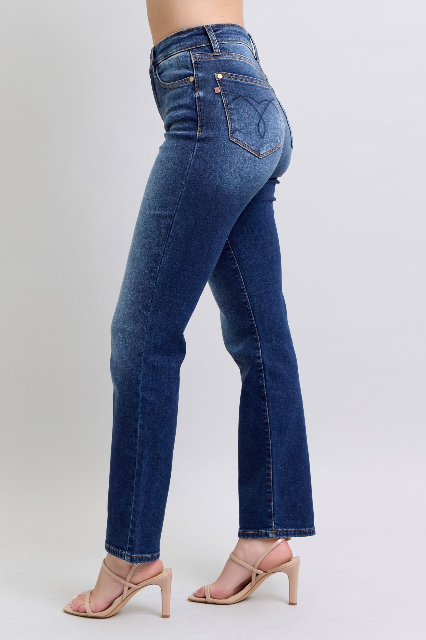 Judy Blue Full Size Washed Straight Leg Jeans with Pockets - The Ruffled Bull Boutique