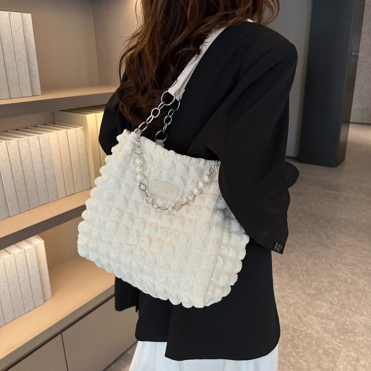 Bubble Textured Tote Bag - The Ruffled Bull Boutique