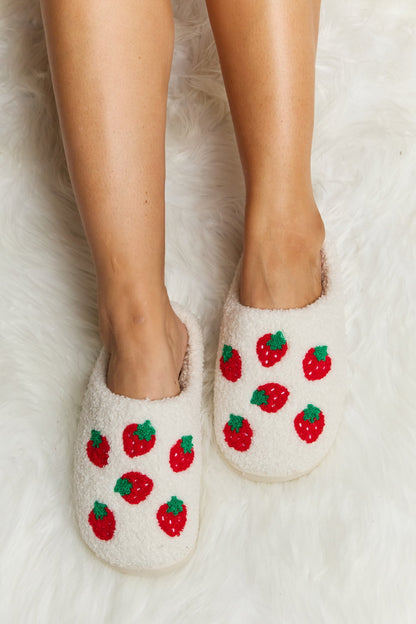 Melody Printed Plush Slide Slippers - The Ruffled Bull Boutique