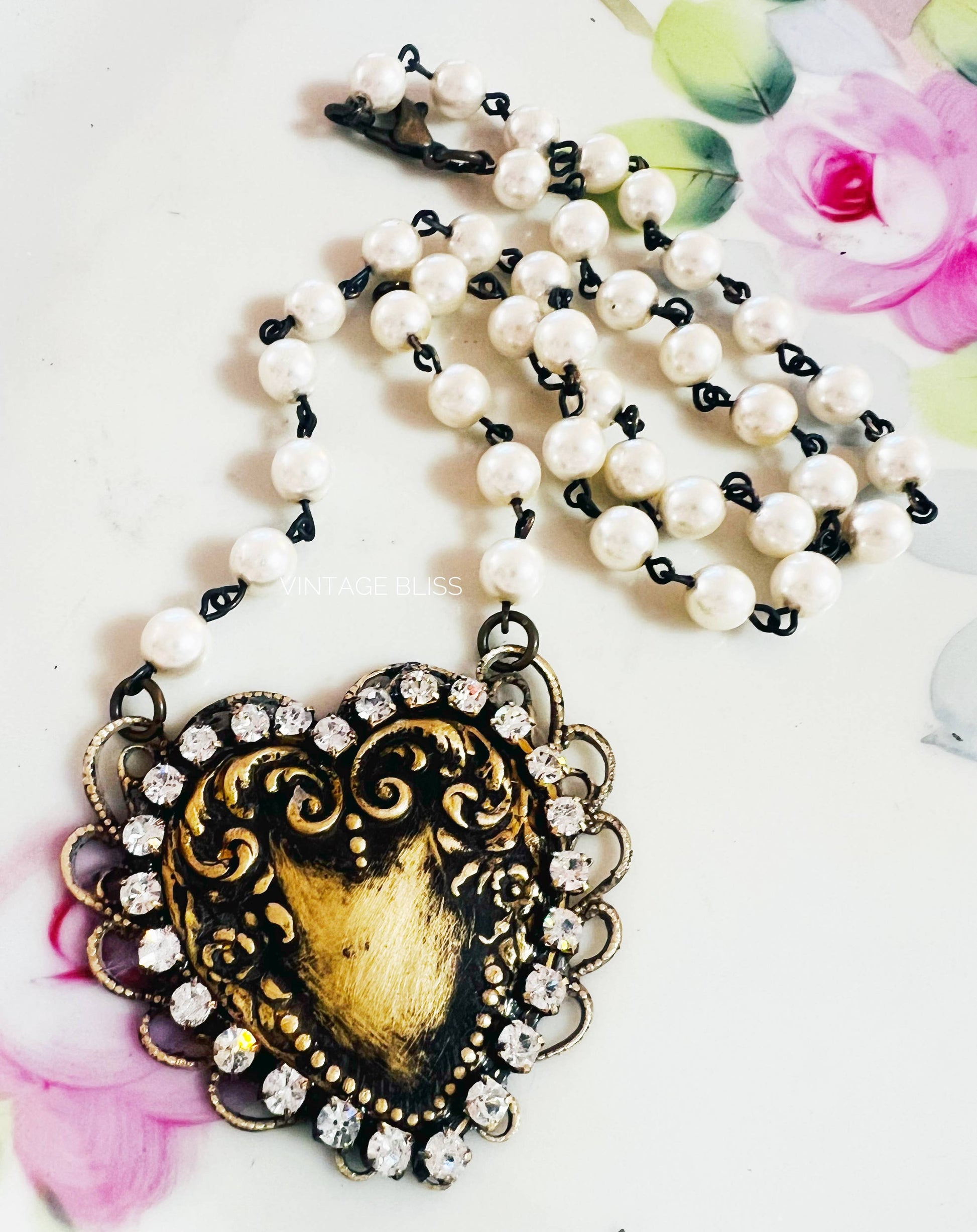 Brass Patina Heart Filigree Necklace - The Ruffled Bull Boutique